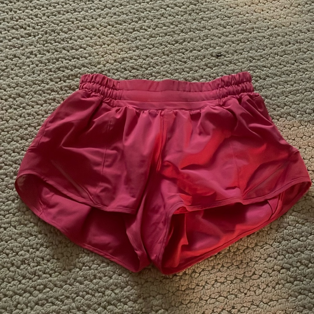 Lululemon Lipstick 2.5 Inch Hotty Hot